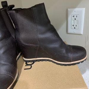 Ugg wedge boots